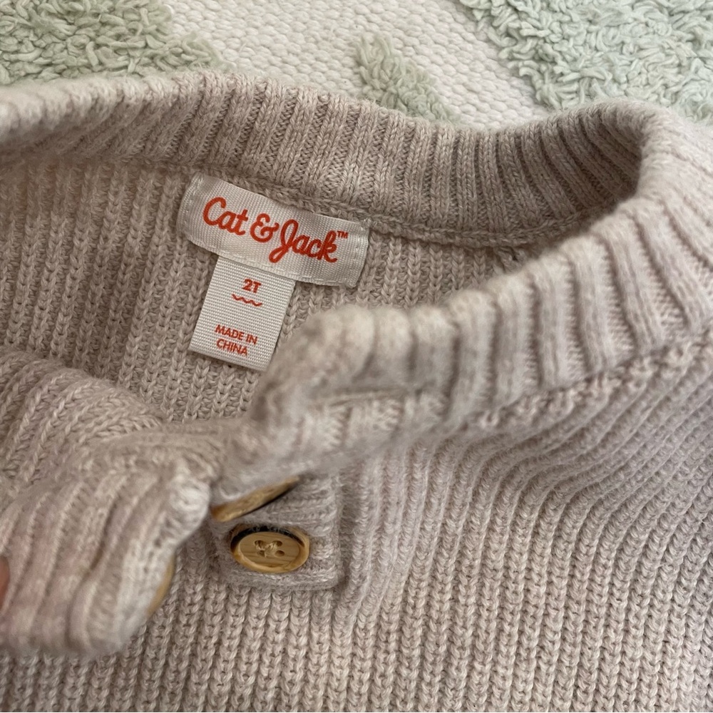 Cat & Jack Varsity Stripe Henley Sweater in Beige/White - 2T - Picture 3 of 4